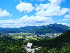 憧れの都会は妄想。呑気にすっぴんで子供を抱えてスーパーに行こう