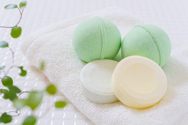 バスボム　※この画像はイメージです（shironagasukujira/stock.adobe.com）