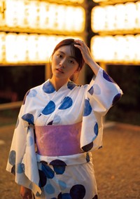 豊田ルナ（撮影：細居幸次郎　ヘアメイク：田村直子　スタイリング：MELON）