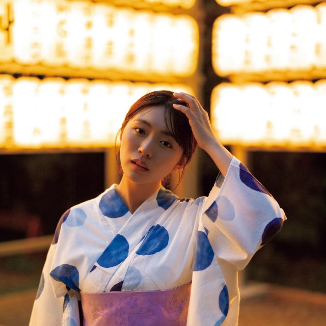 豊田ルナ（撮影：細居幸次郎　ヘアメイク：田村直子　スタイリング：MELON）