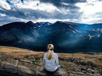 ここまでの人生、泣いて笑って共に苦労を分かち合ってきたのは旧姓だ