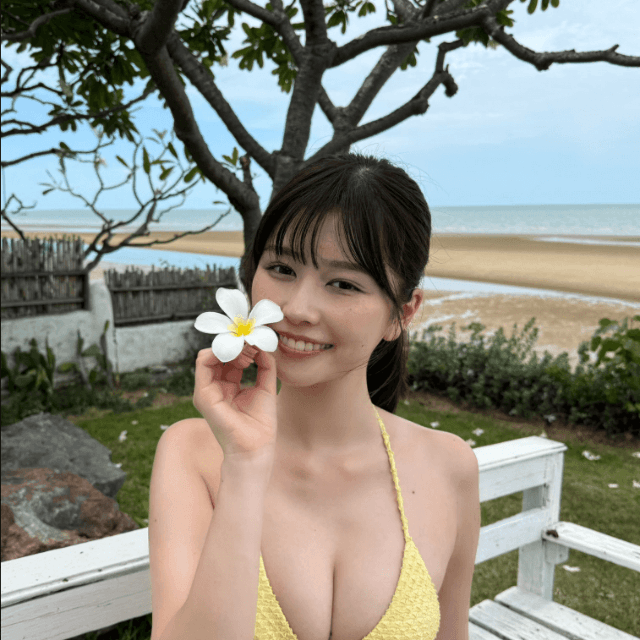「FLASH」（26年9月8日発売号）に登場した冴木柚葉のオフショット　本人のX（@yuzuha_saeki）より