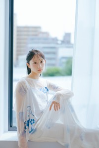 Rain Treeの橋本真希が登場した「B.L.T.2026年10月号」（東京ニュース通信社刊）撮影／前康輔
