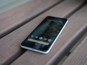 彼には内緒の、彼氏の存在を隠して連絡を取る男友達。今年は精算したい