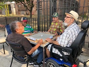 壊滅的に荒廃したサウスブロンクス、立て直しに汗をかく住民がいる