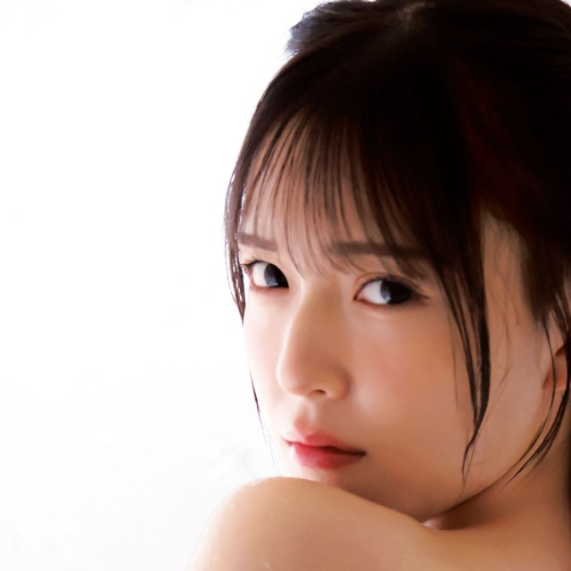 週刊ヤングジャンプに登場した由良朱合（©集英社／白木淳也）