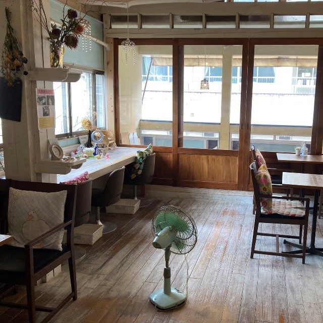 今夏に現在の間所から奈良市法蓮に移転するカフェオリオン（フジコさん提供）