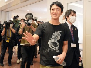 ミャンマーから帰国する久保田徹さん、なぜ刑務所に収監?　軍が統制する危険な現実