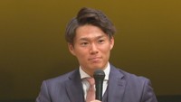 地元・備前市の市民ホールに登場した山本由伸投手（2021年12月）