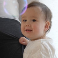 1歳の娘を呼んだところ…　※画像はイメージです（理絵 ジュト/stock.adobe.com）