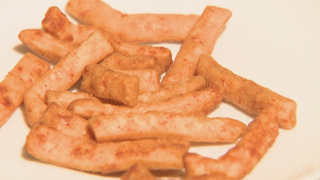 甘味と辛味がクセになる!?　伝統の唐辛子「香川本鷹」がかりん糖に