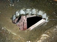 レンガの積み方が特徴的