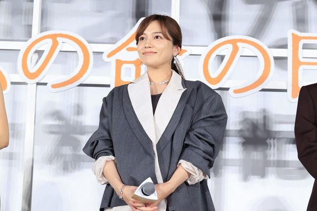 川口春奈、将一さんのサプライズ手紙に感無量『ママがもうこの ...