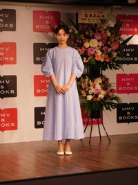 写真集「Ami」発売イベントを行った當真あみ