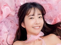 天羽希純「週刊SPA! 」(扶桑社)9月2日号より＝撮影／鈴木ゴータ ヘアメイク／萩村千紗子 スタイリング／工藤沙恵（ミタケイショウ）