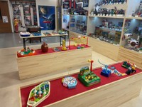 子どもの頃に遊んだ魚釣りのゲームやモグラたたき、輪投げも。