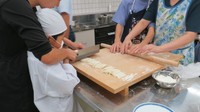 過去の体験講座の様子(提供：香川県立ミュージアム)