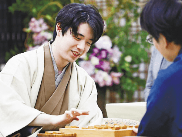 将棋・藤井聡太さん2億円ごえ | 朝日小学生新聞 | 朝日中高生新聞 将棋・藤井聡太さん2億円ごえ | 朝日小学生新聞 | 朝日中高生新聞