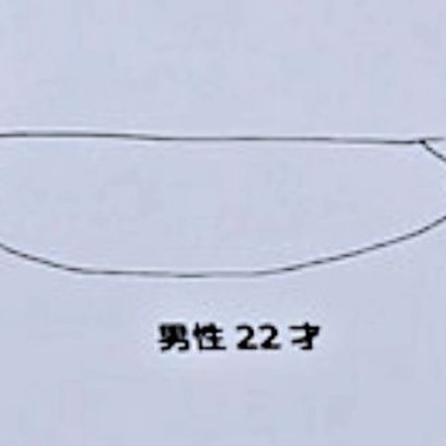 「男性 22才」が描いたアロワナ（画像提供：すこやかむいむいさん）