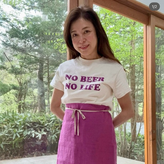 横山めぐみさん、ランチョンマットを使ってエプロンを自作（本人のインスタグラムから）