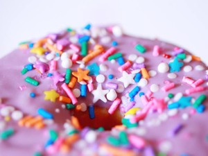 ただ一緒に笑って、推しの話で盛り上がるだけで、世界は色を取り戻した