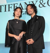 上野樹里（左）と和田唱