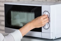 そうめん調理が「電子レンジ」で完結※画像はイメージです（Andrey Popov/stock.adobe.com）