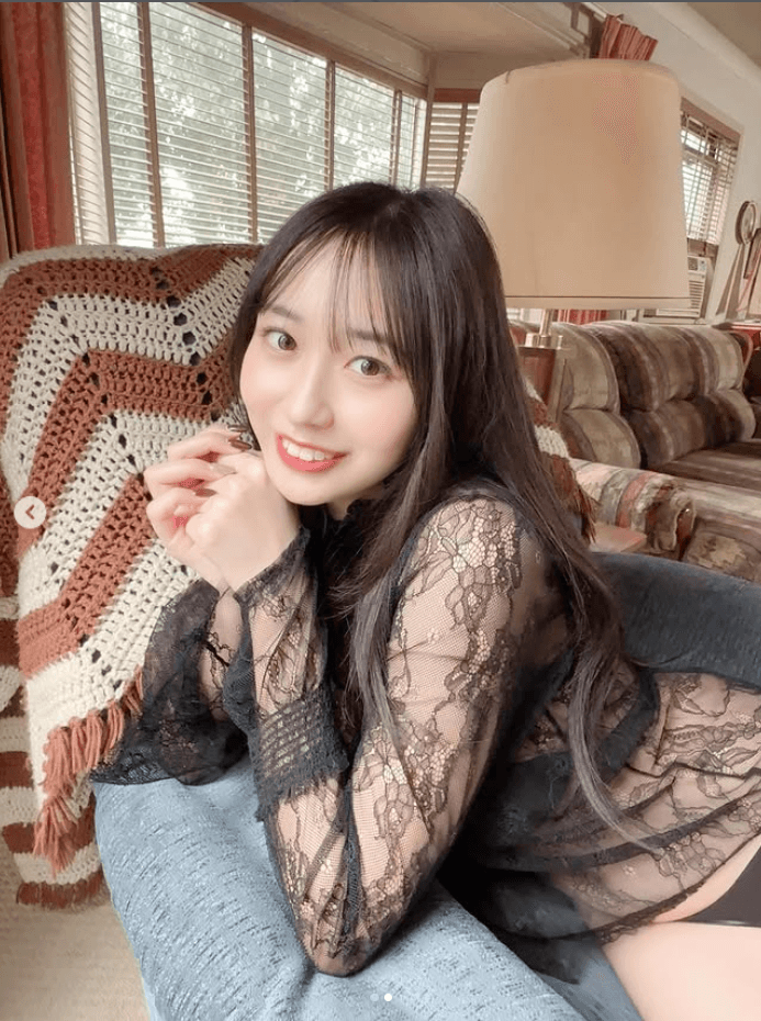 溝端葵のインスタグラム（＠aoi_mizobata）より