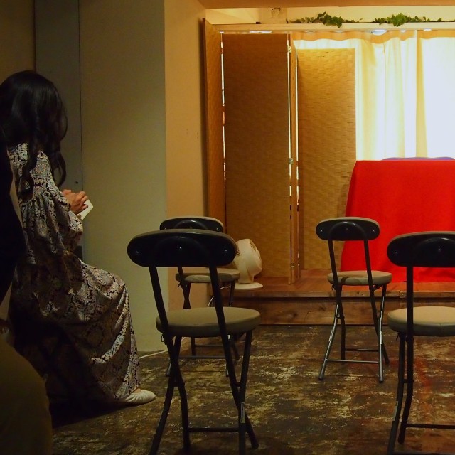 「猫も杓子も」を客席から眺める