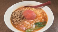 うどん粉使用の自家製太麺！　トマトチーズらぁめん（小）　1070円