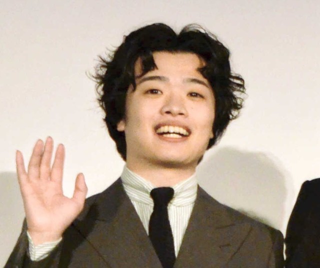 　小倉史也