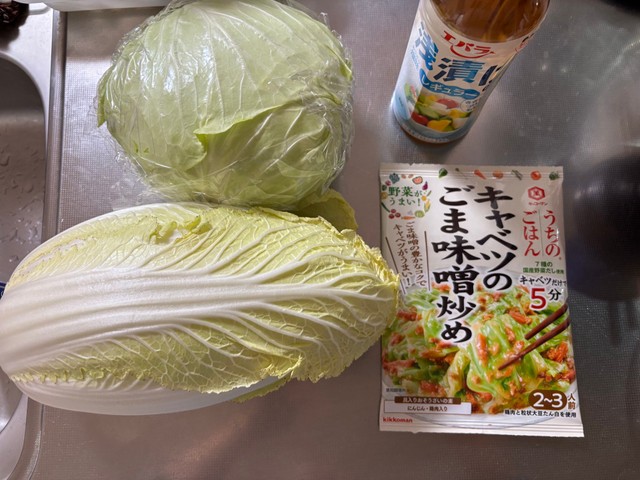 浅漬けの素やごま味噌炒めの素も活用。素材の良さがしっかり伝わる味だった／ねむるねこさん（@nobita4989）提供