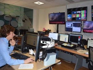 世界に張りめぐらせる動画取材網　通信社も動画シフト