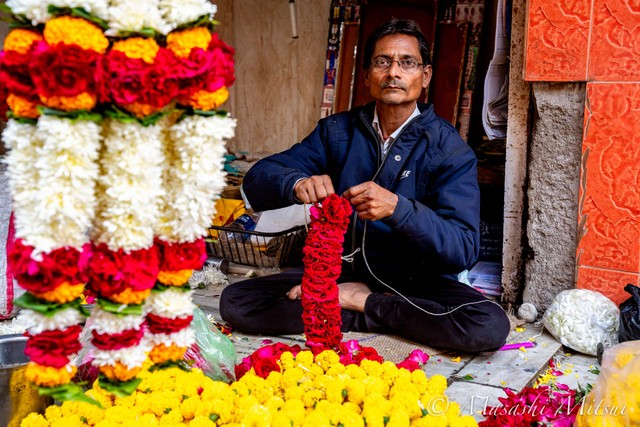 奥深いインドの花文化（三井昌志さん提供）