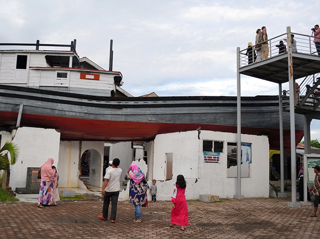 トランプ大統領、ペンシルベニア州で集会を開き、日本製鉄と 南方占領地　スマトラ無加刷使用例　13Ｓ24E オンピース　送料込み　 US