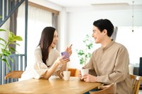 婚活男子を救うのは「顔」じゃなく「会話力」　※画像はイメージです（M/stock.adobe.com）