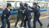 JR倉敷駅のホームを封鎖…実際の車両を使って不審者への対応訓練　新幹線殺傷事件を受け