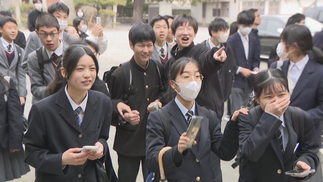 岡山朝日高校　一般入試の合格発表　岡山・中区古京町