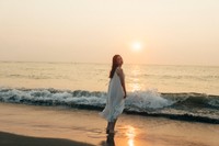 「髙石あかりファースト写真集 幻灯」（東京ニュース通信社刊） 撮影／横山マサト