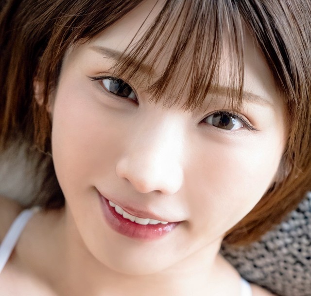 『EX大衆』表紙＆巻頭に登場するえなこ　撮影／LUCKMAN・双葉社