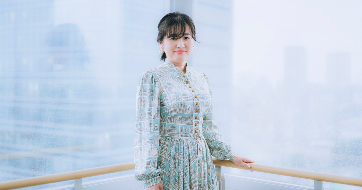 柚木麻子さん初エッセイ集「とりあえずお湯わかせ」インタビュー　フェミニズムは想像力、究極の部外者が声上げろ｜好書好日