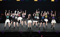 熱唱するJuice=Juice=ぴあアリーナMM 