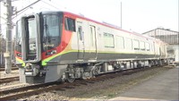振り子方式が再び！ＪＲ四国の新型特急2700系の車両を公開　香川