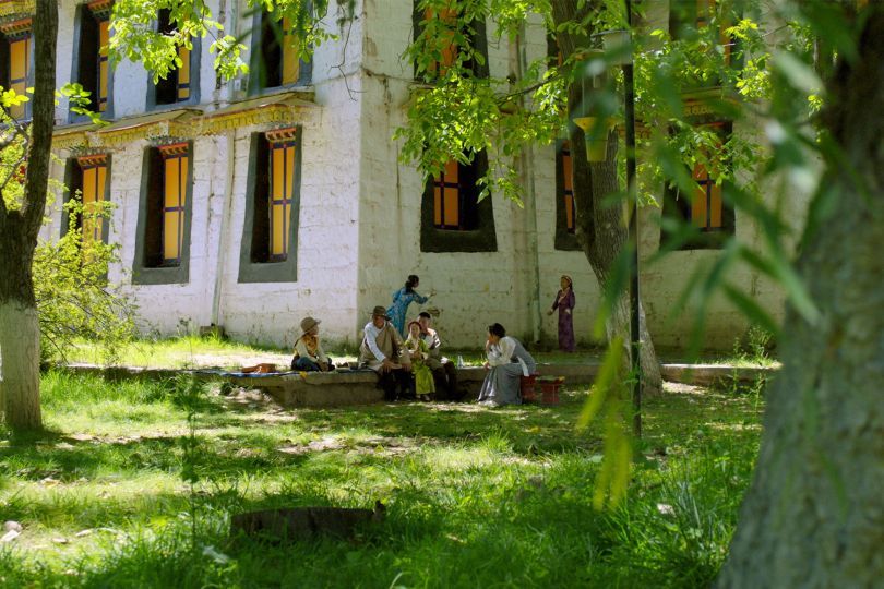 記憶と映画との境界を敢えてあいまいにした構成も本作の大きな魅力。© TIBETAN ANTELOPE FILMS CO., Ltd. ALL Rights Reserved