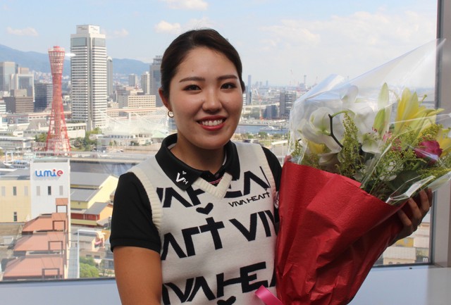 「デサントレディース東海クラシック」でプロ初優勝した古江彩佳選手＝神戸新聞社