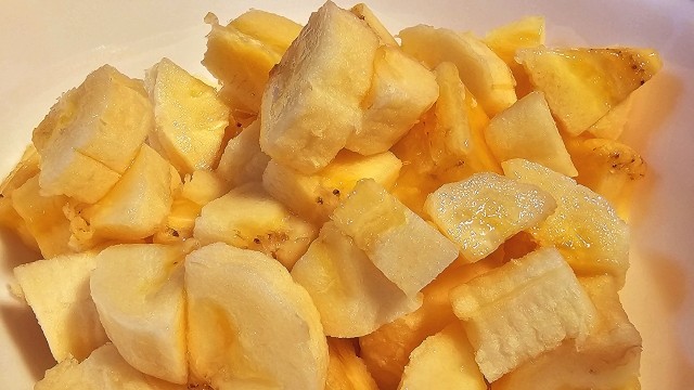 保存のためカットバナナを冷凍して使用する飲食店もあるよう（イメージ画像）