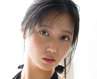 藤江紗愛写真集『出逢ってしまった』（撮影：大藪達也　発行：ワニブックス）