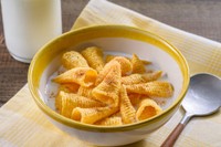 ハウス食品「とんがりコーン　ロイヤルミルクティー味」【アレンジレシピ】とんがりコーンフレーク～チャイ風味～