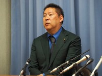 会見に出席したNHK党・立花孝志党首
