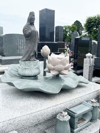 特別賞「観音様と蓮」